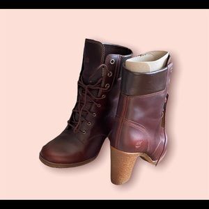 Timberland Glancy size 10 lace up boot with 6 inch heel
